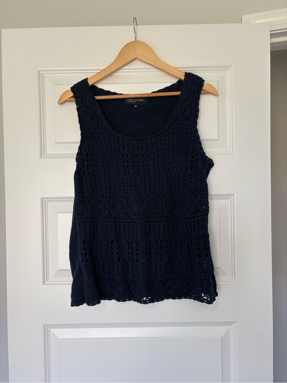 EUC Jones New York Navy Crochet Knit Tank Size Medium Preppy Country Club